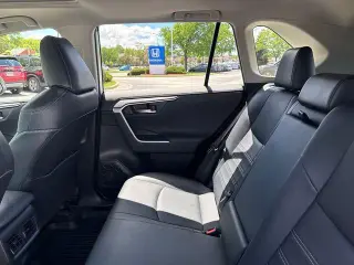 Toyota RAV4 2021 AWD Limited 4dr SUV