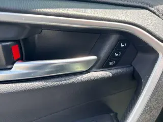 Toyota RAV4 2021 AWD Limited 4dr SUV