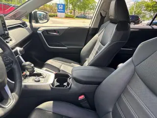 Toyota RAV4 2021 AWD Limited 4dr SUV