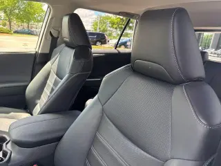Toyota RAV4 2021 AWD Limited 4dr SUV