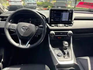 Toyota RAV4 2021 AWD Limited 4dr SUV