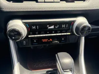 Toyota RAV4 2021 AWD Limited 4dr SUV