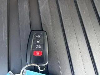 Toyota RAV4 2021 AWD Limited 4dr SUV