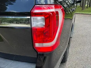 Ford Expedition 2021 4x2 XLT 4dr SUV