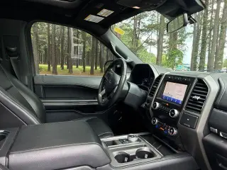 Ford Expedition 2021 4x2 XLT 4dr SUV