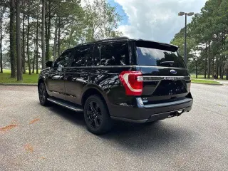 Ford Expedition 2021 4x2 XLT 4dr SUV