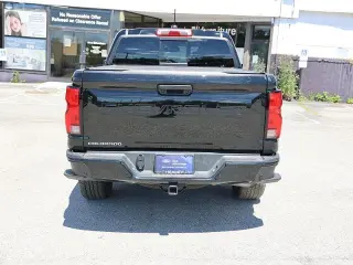 Chevrolet Colorado 2023 4x4 Z71 4dr Crew Cab 5 ft. SB