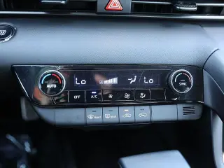Hyundai ELANTRA 2025 SEL Sport 4dr Sedan