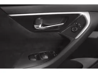 Nissan Altima 2015 2.5 SV 4dr Sedan