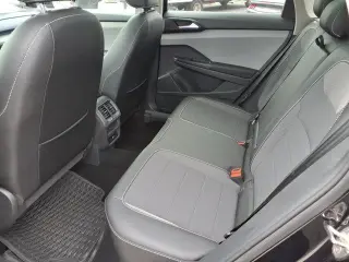 Volkswagen Taos 2023 SE 4dr SUV