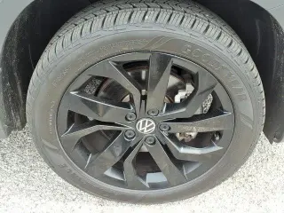 Volkswagen Taos 2023 SE 4dr SUV