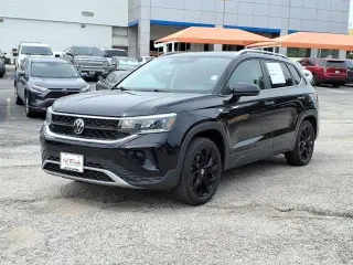 Volkswagen Taos 2023 SE 4dr SUV