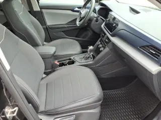 Volkswagen Taos 2023 SE 4dr SUV