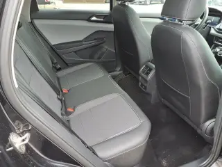 Volkswagen Taos 2023 SE 4dr SUV