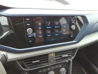 Volkswagen Taos 2023 SE 4dr SUV