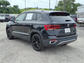 Volkswagen Taos 2023 SE 4dr SUV