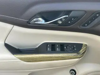GMC Acadia 2019 4x4 Denali 4dr SUV