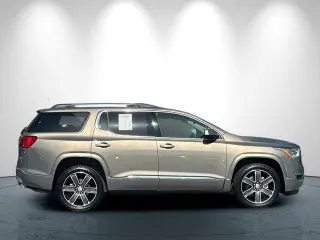 GMC Acadia 2019 4x4 Denali 4dr SUV