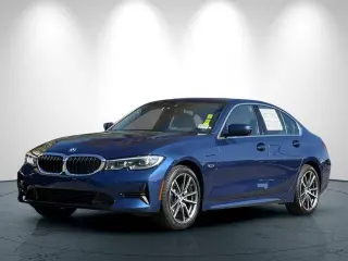 BMW 3 Series 2022 330e 4dr Sedan