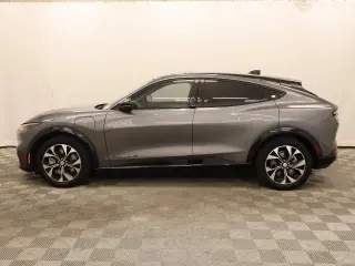 Ford Mustang Mach-E 2023 Premium 4dr SUV
