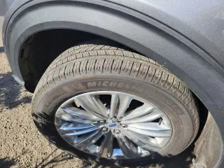 Ford Explorer Hybrid 2023 AWD Limited 4dr SUV
