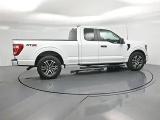 Ford F-150 2023 4x2 XL 4dr SuperCab 6.5 ft. SB