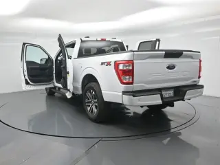 Ford F-150 2023 4x2 XL 4dr SuperCab 6.5 ft. SB