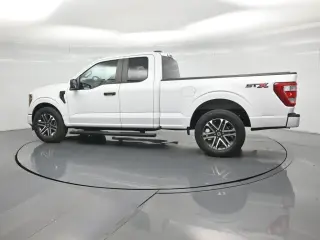 Ford F-150 2023 4x2 XL 4dr SuperCab 6.5 ft. SB
