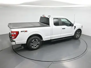 Ford F-150 2023 4x2 XL 4dr SuperCab 6.5 ft. SB