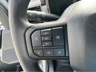 Ford F-150 Lightning 2023 AWD XLT 4dr SuperCrew 5.5 ft. SB