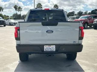Ford F-150 Lightning 2023 AWD XLT 4dr SuperCrew 5.5 ft. SB