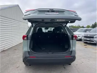 Toyota RAV4 2023 XLE Premium 4dr SUV