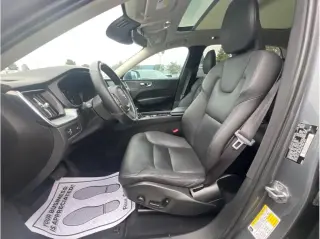 Volvo XC60 2019 AWD T6 Momentum 4dr SUV