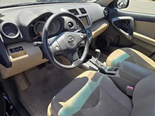 Toyota RAV4 2009 4x4 Limited 4dr SUV V6