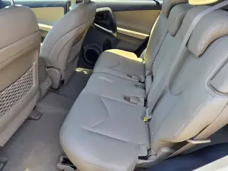 Toyota RAV4 2009 4x4 Limited 4dr SUV V6