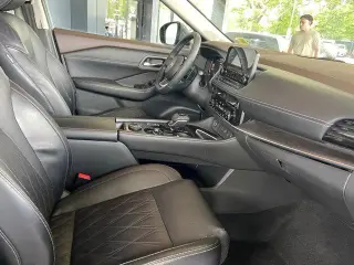 Nissan Rogue 2021 AWD Platinum 4dr Crossover