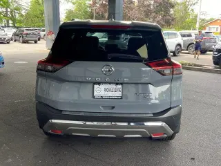 Nissan Rogue 2021 AWD Platinum 4dr Crossover