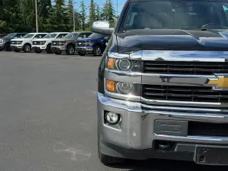 Chevrolet Silverado 2500HD 2015 4x4 LTZ 4dr Crew Cab SB