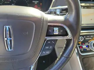 Lincoln Continental 2017 AWD Reserve 4dr Sedan