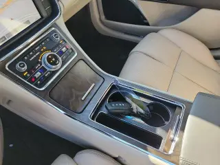 Lincoln Continental 2017 AWD Reserve 4dr Sedan