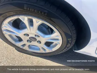 Ford Fiesta 2015 SE 4dr Hatchback