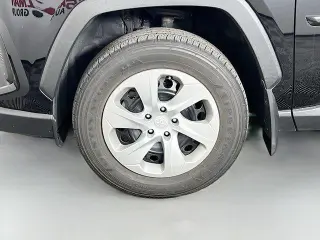 Toyota RAV4 2022 AWD LE 4dr SUV