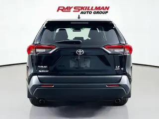 Toyota RAV4 2022 AWD LE 4dr SUV