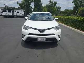 Toyota RAV4 2018 AWD Adventure 4dr SUV