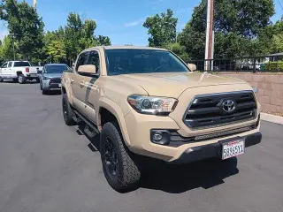 Toyota Tacoma 2016 4x2 SR5 V6 4dr Double Cab 5.0 ft SB