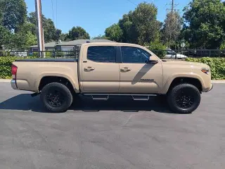 Toyota Tacoma 2016 4x2 SR5 V6 4dr Double Cab 5.0 ft SB