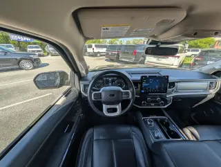 Ford Expedition MAX 2022 4x4 XLT 4dr SUV