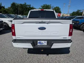 Ford F-150 2022 4x4 XL 4dr SuperCrew 5.5 ft. SB