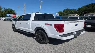 Ford F-150 2022 4x4 XL 4dr SuperCrew 5.5 ft. SB