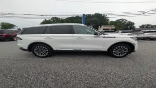Lincoln Aviator 2022 AWD Standard 4dr SUV